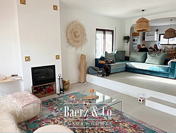 photo 6 Elegant Ibiza-Style Villa with Pool & Palm Trees / Price 930 000