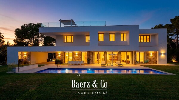 photo 1 Modern, bright villa 5 bedrooms St.Ponsa Mallorca