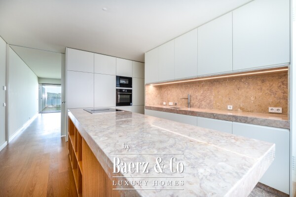 photo 21 4 bedroom villa with garden and parking in Alcântara, Lisbon