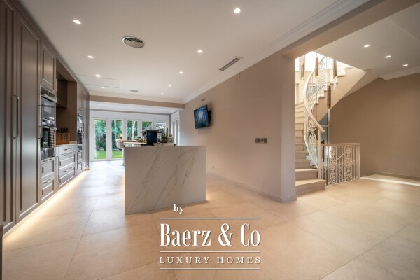 photo 6 Villa - Nueva Andalucia - Marbella - Ref: 8689