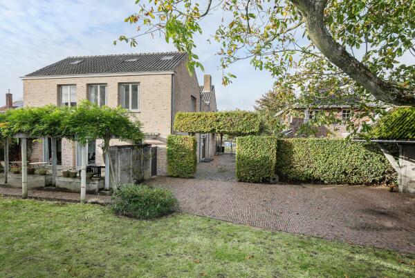 photo 1 Kamperfoeliestraat 23