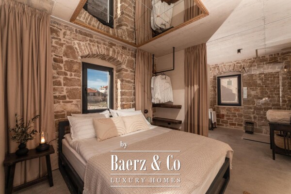 photo 7 Brač, Pučišća, unique stone villa