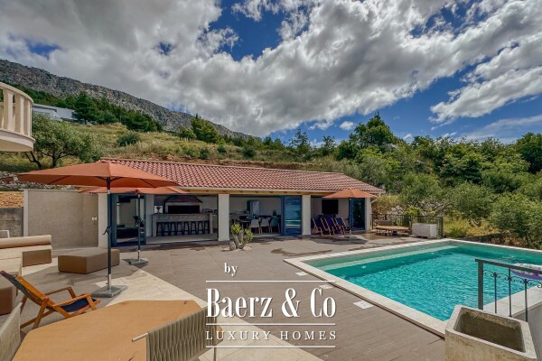 photo 30 Omiš, Krilo Jesenice, house with swimming pool and summer kitchen