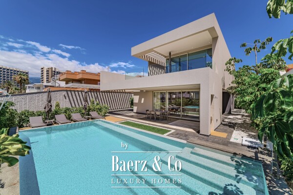 photo 1 Amazing villa by the ocean