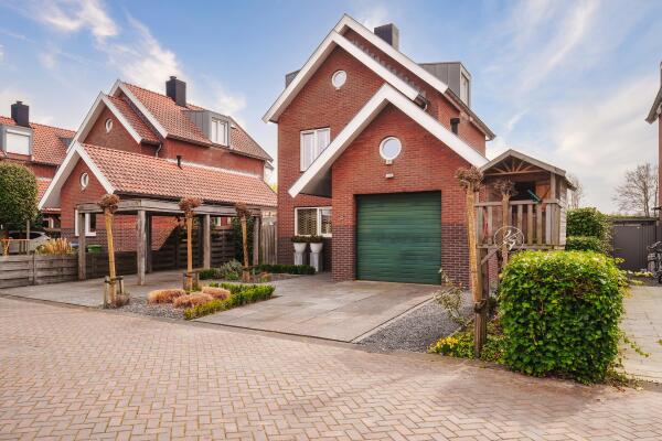 photo 12 Waterrijk 8