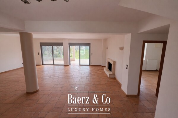 photo 6 Elegant Coastal Residence in Historic Nafpaktos