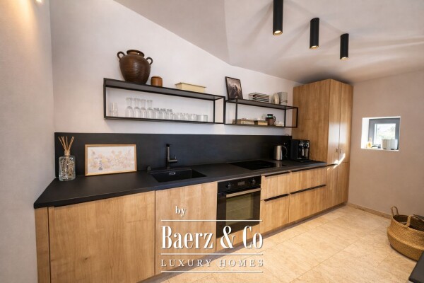 photo 13 Luxurious Villa in Budva Municipality with a Panoramic Sea View