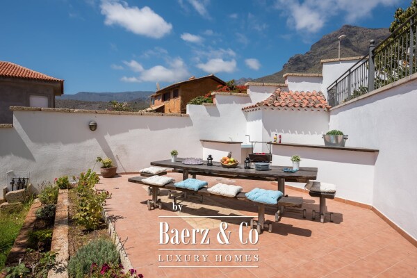 photo 25 Elegant sea view villa divided into Two Independent Residences