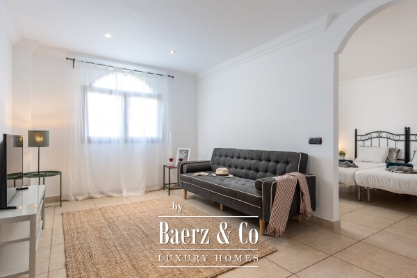 photo 41 Elegant sea view villa divided into Two Independent Residences