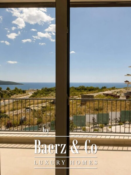 photo 3 Luxurious Apartment with a Pool and a Sea View on the Coast of Montenegro