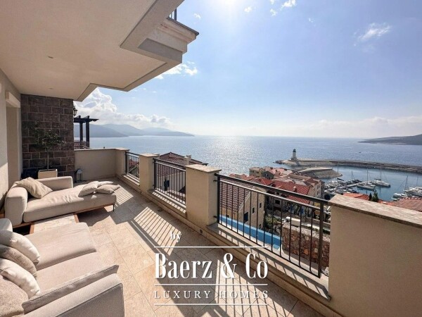 photo 3 Luxurious Apartment with a Sea View on the Coast of Montenegro