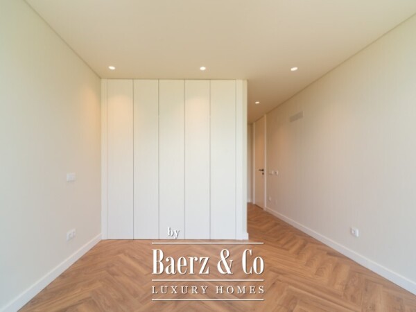 photo 36 Brand-New Contemporary Villa in São João das Lampas, Close to the Beach