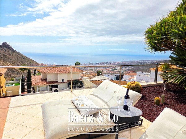 photo 59 Exclusive villa situated in prestigious residential area Tenerife
