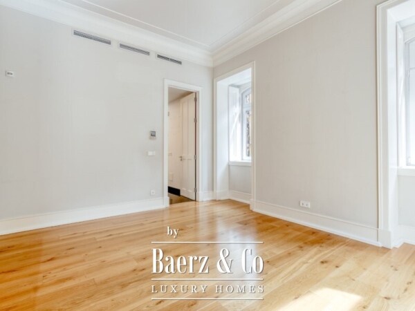 photo 24 Luxury 2 bedroom with 140sqm garden and garage in Lisbon
