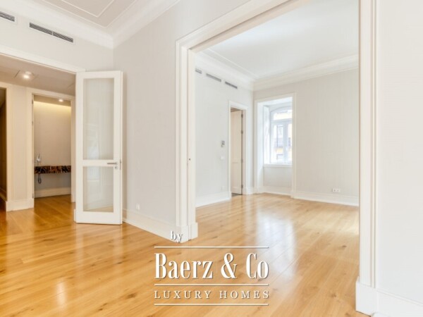 photo 32 Luxury 2 bedroom with 140sqm garden and garage in Lisbon